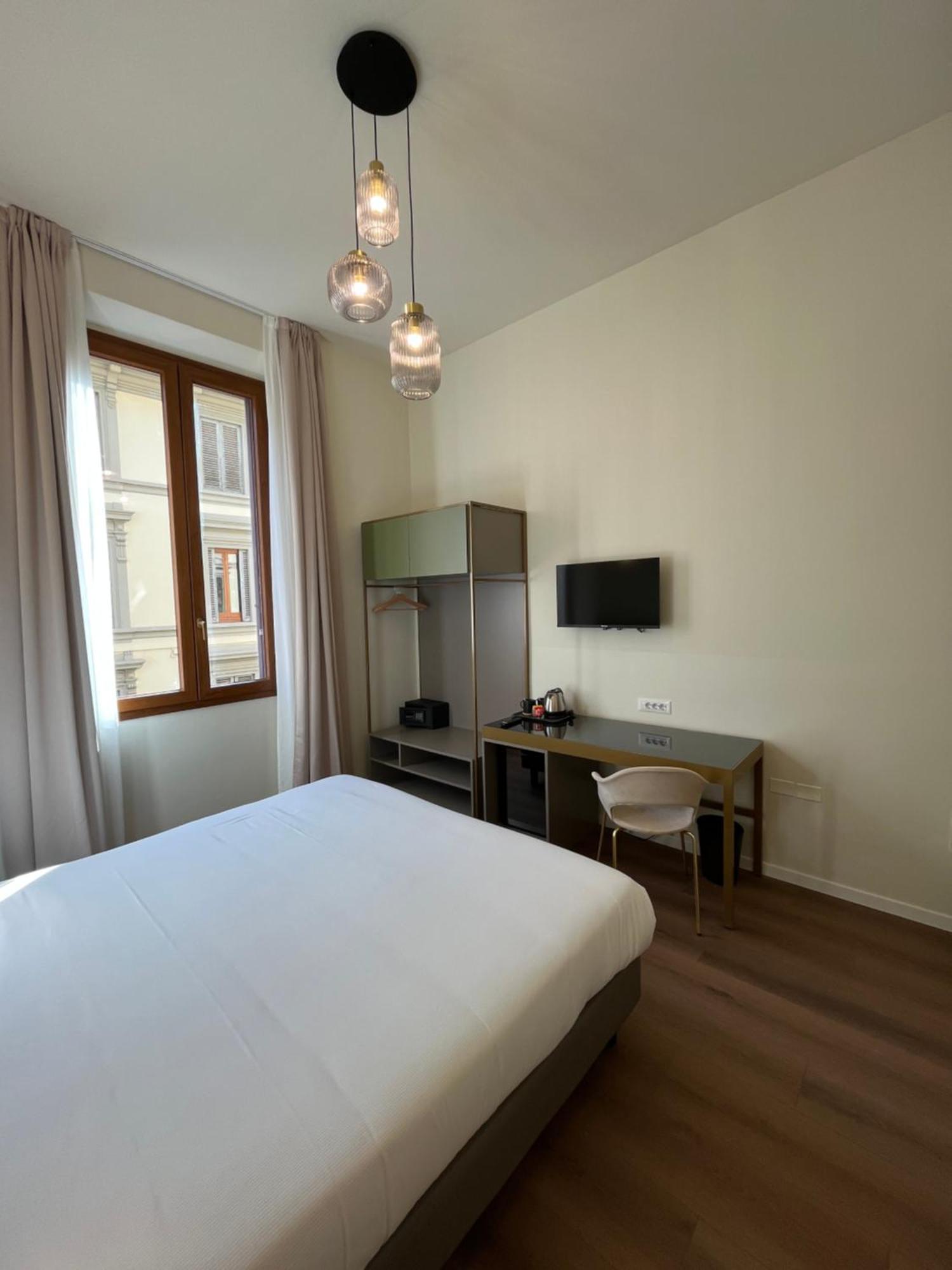 Hotel Duca D'Aosta Florencia Exterior foto
